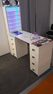 Професійний манікюрний стіл з бактерицидною УФ лампою і кольоровою підсвіткою.