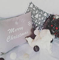 Подушка до Нового року з помпонами по колу, фото 9