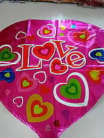 Гелиевый шарик фольгированный в форме сердца с надписью love