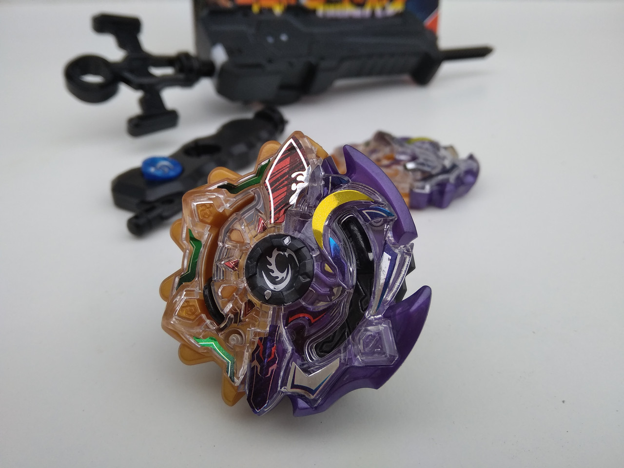 Beyblade Сонце , Місяць , Затемнення B-00