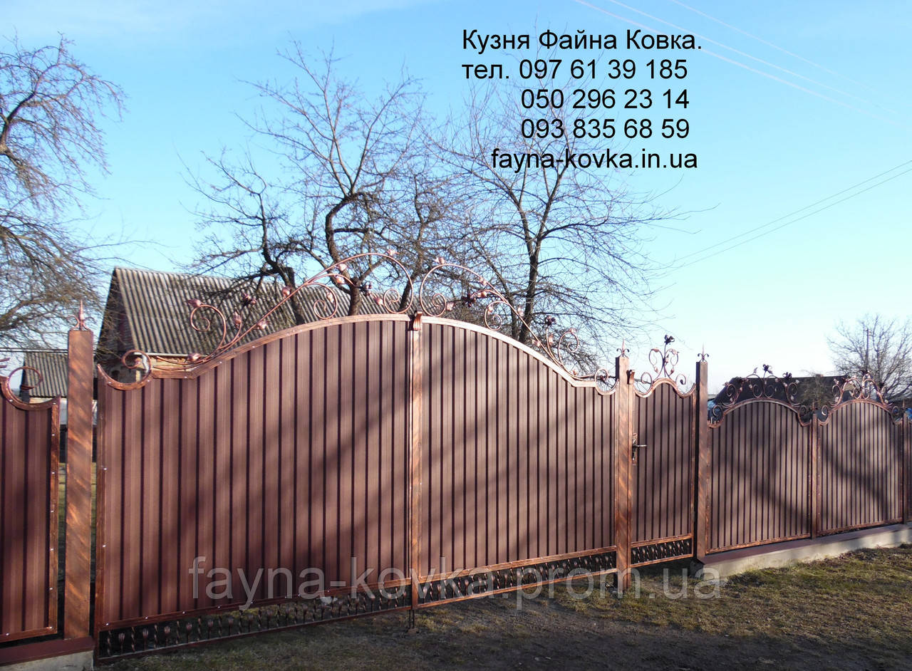 Ворота з калиткою закриті профнастилом 6590