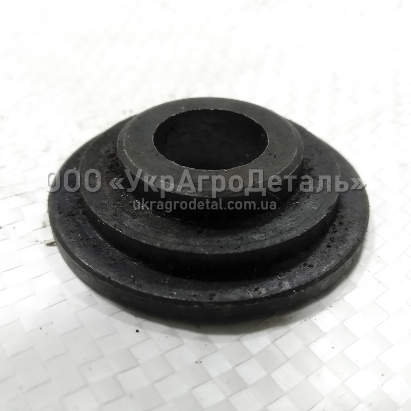 Тарілка пружини клапана Д-65 ЮМЗ 45-1007048