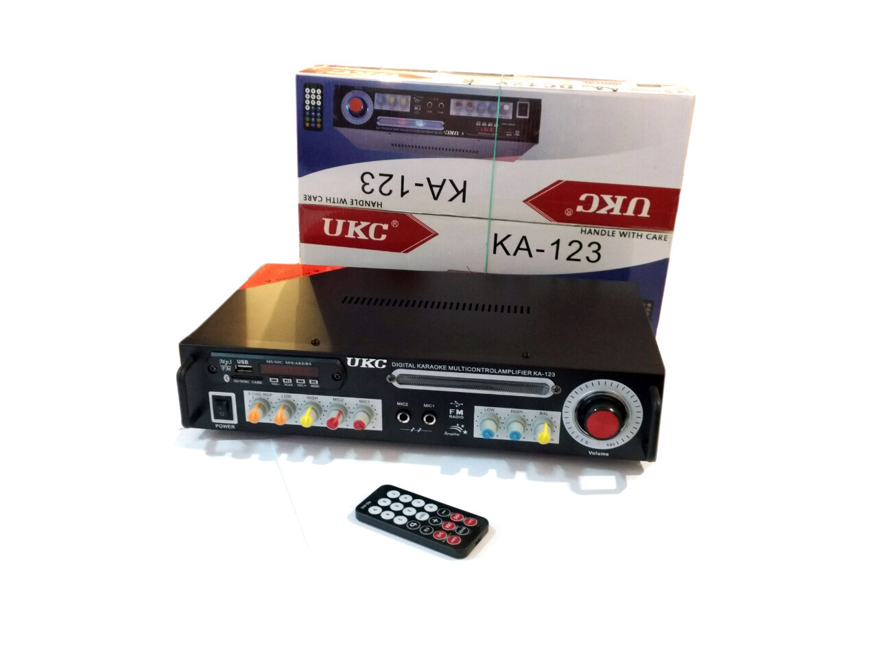 Усилитель UKC KA-123 2х150 караоке bluetooth - фото 3 - id-p328882952