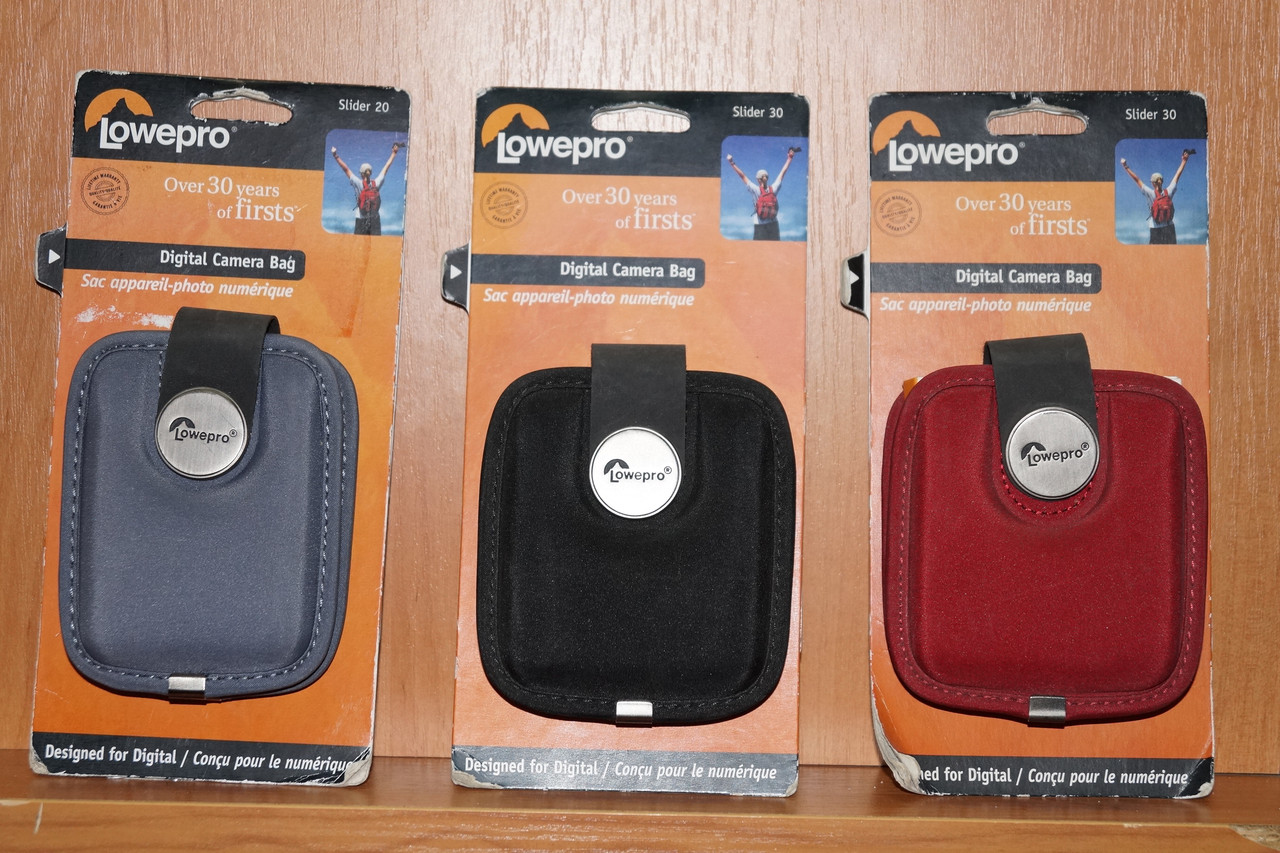 Сумка - чехол Lowepro Slider 30 Black, Red, Gray