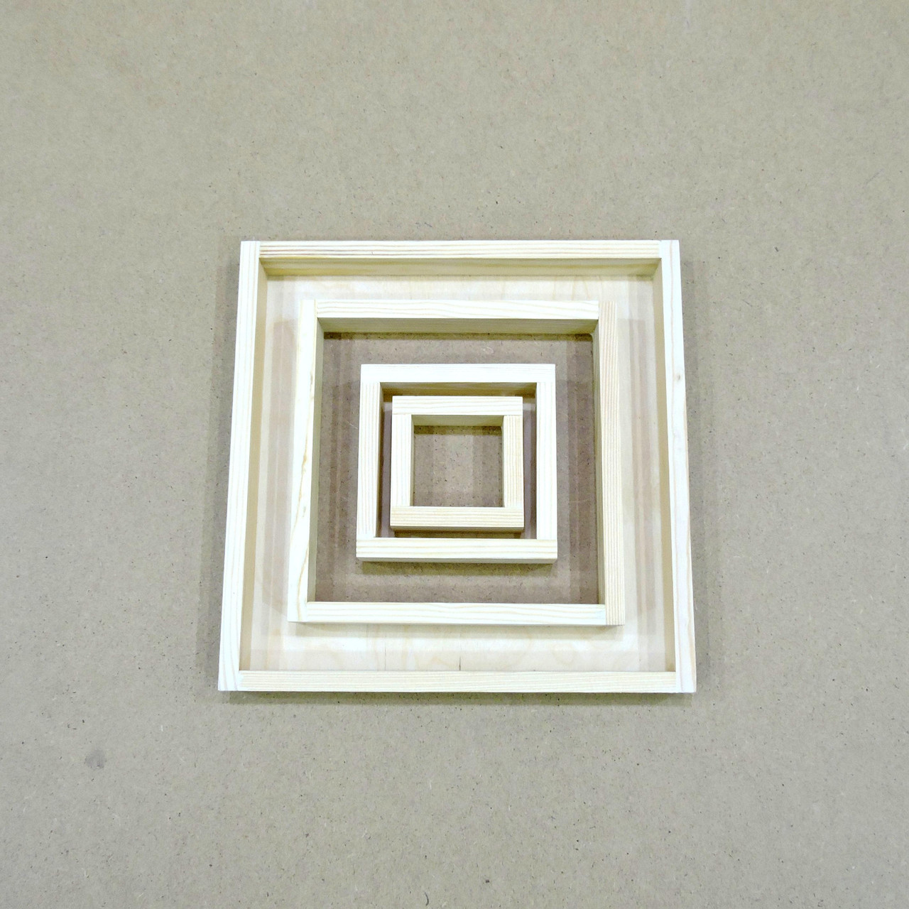 Лоток дерев'яний 30 * 40 * 4 см (фанера)