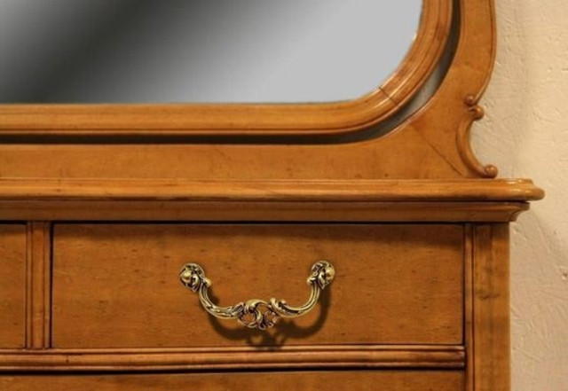 Красивая мебельная ручка под старину