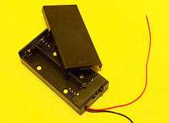 Бокс для 2 х 18650 Кейс на 2 батарейки 18650 з кришкою і вимикачем