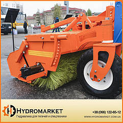 Щітка на трактор 1,8 метра з бункером