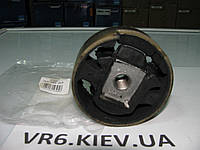 Подушка балки двигателя VW Golf V, Touran, Passat B6, Caddy 1.4-2.0 1K0199868 Maxgear