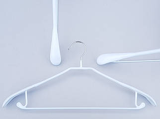 Плічка вішалки тремпеля металевий в силіконовому покритті широкий білого кольору , довжина 43,5 см