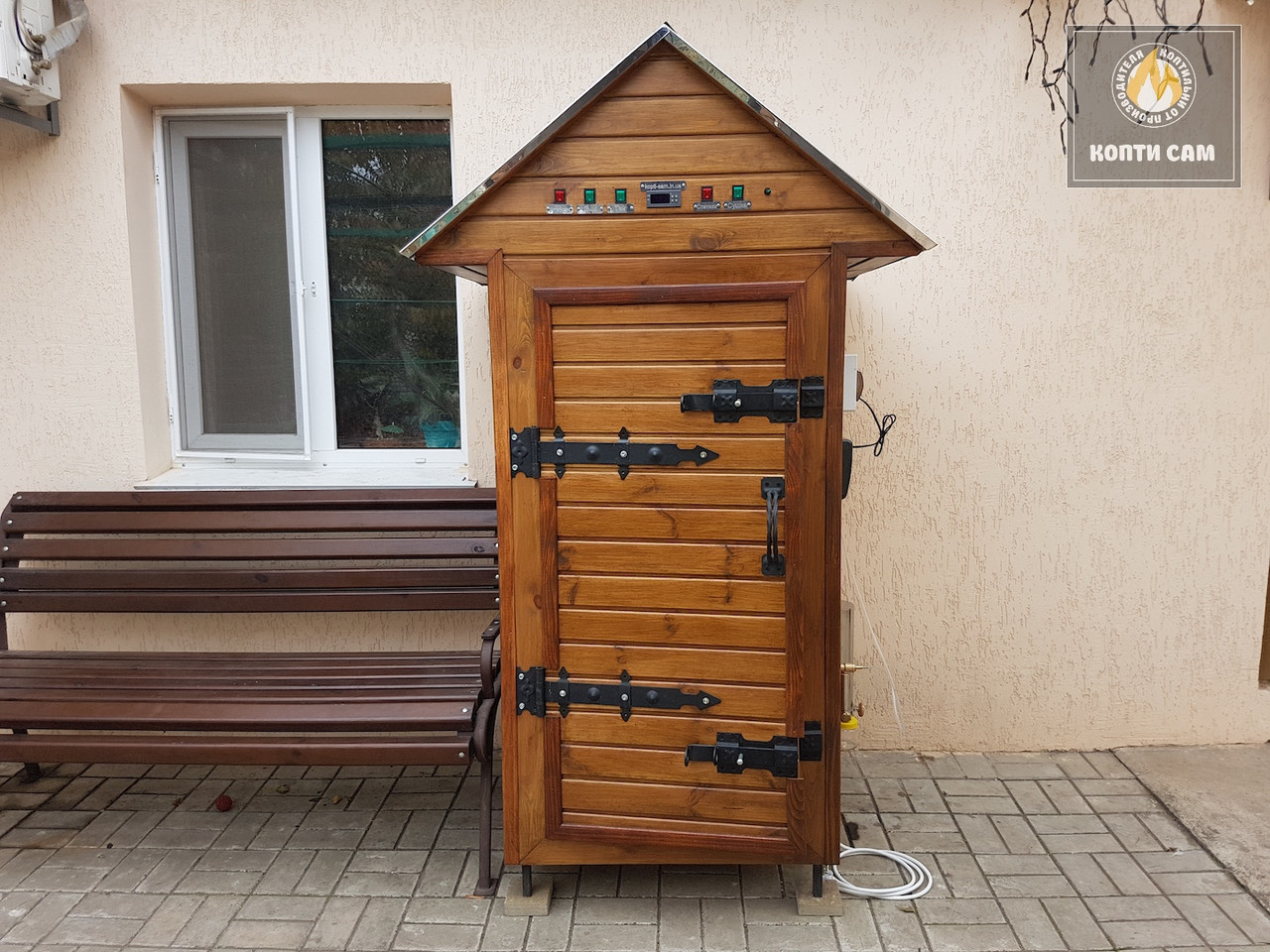 Коптильня 550л -холодного та гарячого копчення, +просушування. Нержавіюча сталь всередині, дах будиночком