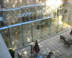 Скляний тамбур