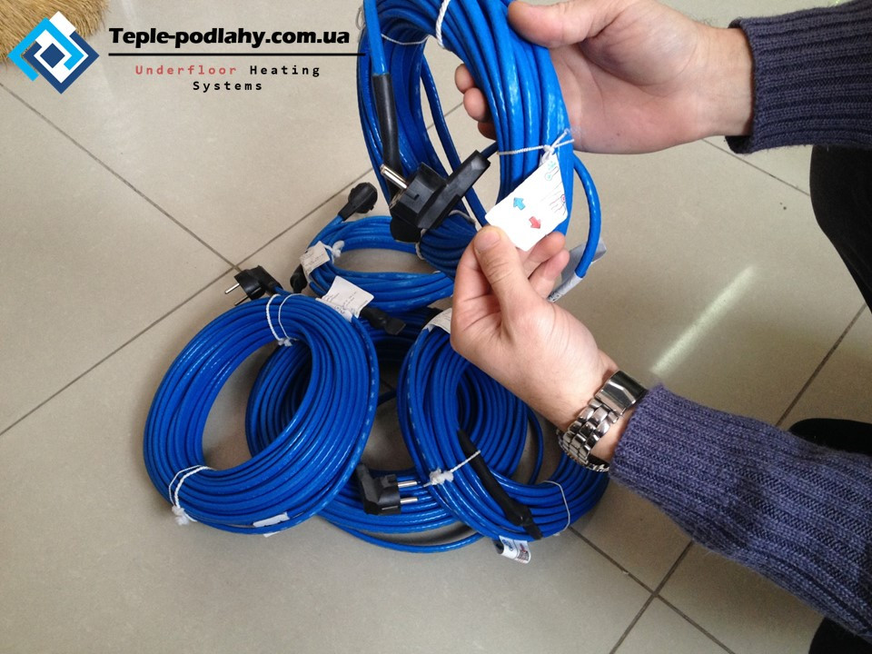 Кабель нагрівальний 28 м (Німеччина) для захисту труб від замерзання взимку.