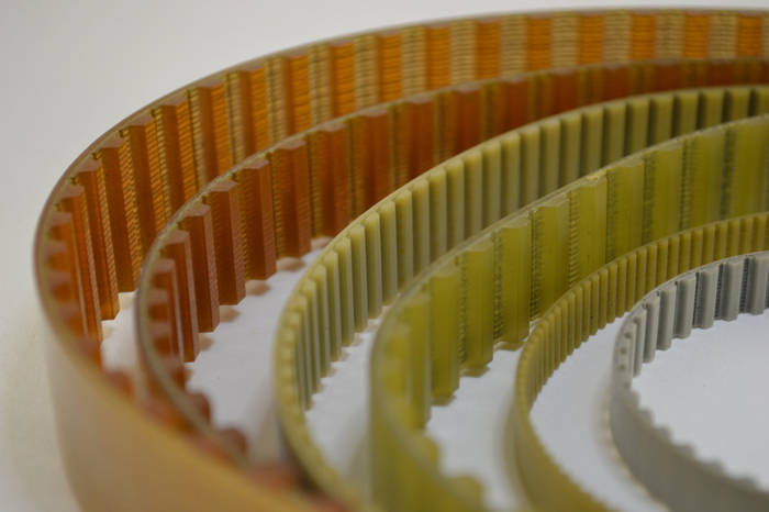 Купить Зубчатый ремень из полиуретана АТ10/ 1210 10 мм Optibelt ...