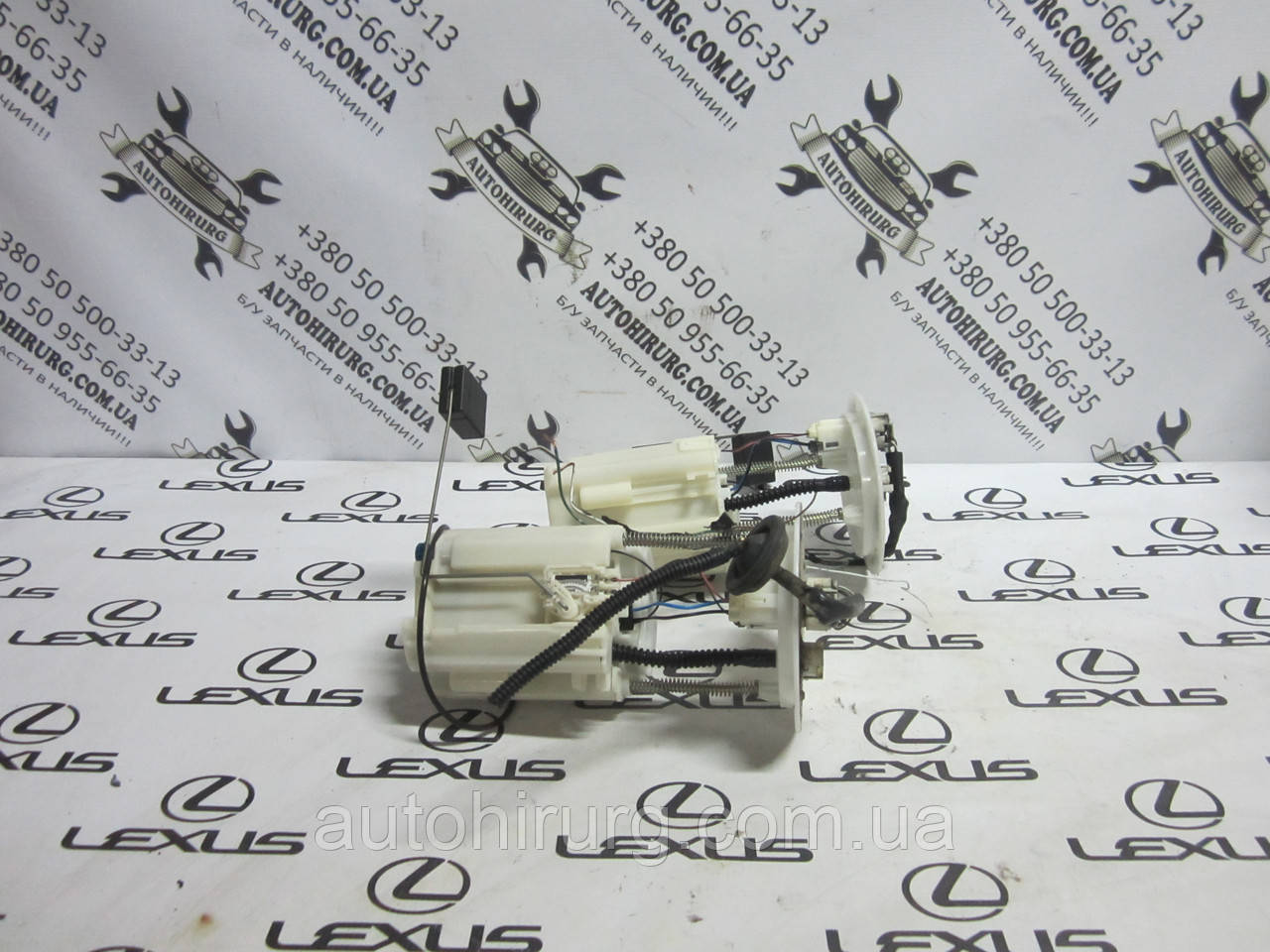 Паливний насос lexus rx300 (77020-48051)