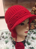 Женская шапка-ушанка вязаная с козырьком, шерстяная, цвет красный, размер 55-57