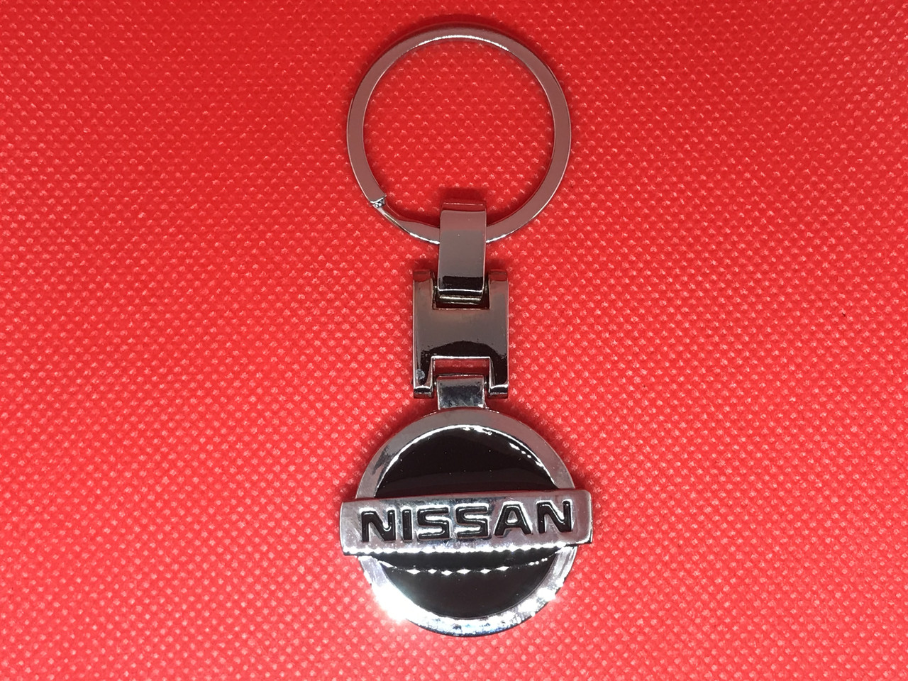 Брелок металевий для авто ключів Nissan (Нісан)