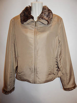 Куртка - вітровка жіноча MNG р. 48-50 039GK