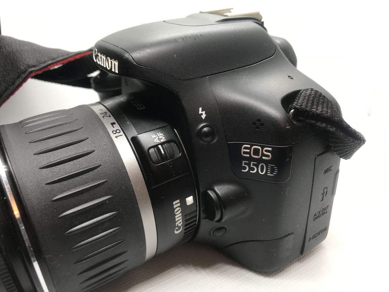 Canon EOS 550D 18-55 IS Kit Black : продажа, цена в Киеве. Фотоаппараты ...
