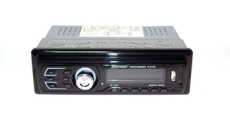 У машину Автомагнітола модель SP-1246 багатофункціональна з яскравим LCD дисплей