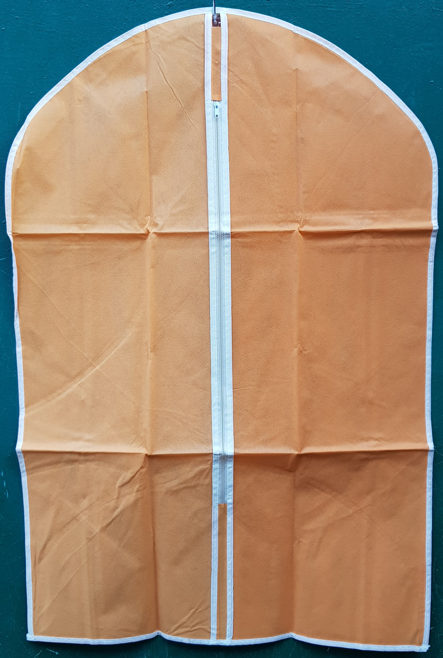 Чохол для зберігання і упаковки одягу на блискавці флізеліновий оранжевого кольору. Розмір 60 см*137 см.