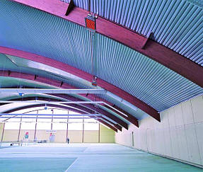 Отопление теннисных крытых кортов энергосберегающим и эффективным отоплением SBM.