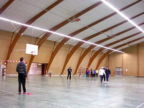 Опалення критих тенісних кортів енергозберігаючим і ефективним опаленням SBM.