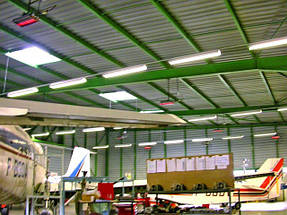 Опалення авіа ангарів, ангарів по ремонту повітряних суден, авіа заводів.