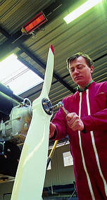 Опалення авіа ангарів, ангарів по ремонту повітряних суден, авіа заводів.