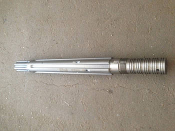 Вал вторинний КПП трактора Т-150, Т-156, ХТЗ-121, ХТЗ17221