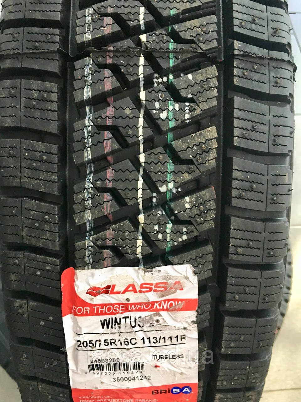 Зимова  шина  Lassa  Wintus 2  205 / 75  R16C  113 / 111R