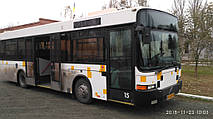 Производство и замена лобового стекла триплекс на автобусе Volvo B6 BLE Hess  в Никополе (Украина). 17