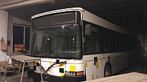 Производство и замена лобового стекла триплекс на автобусе Volvo B6 BLE Hess  в Никополе (Украина). 13