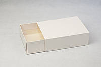 Коробка для 12 макаронс и Hand Made изделий Белая 115*155*50