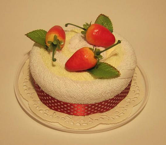 Рушник-тортик "Тортик з фруктами(полуниця)", фото 2