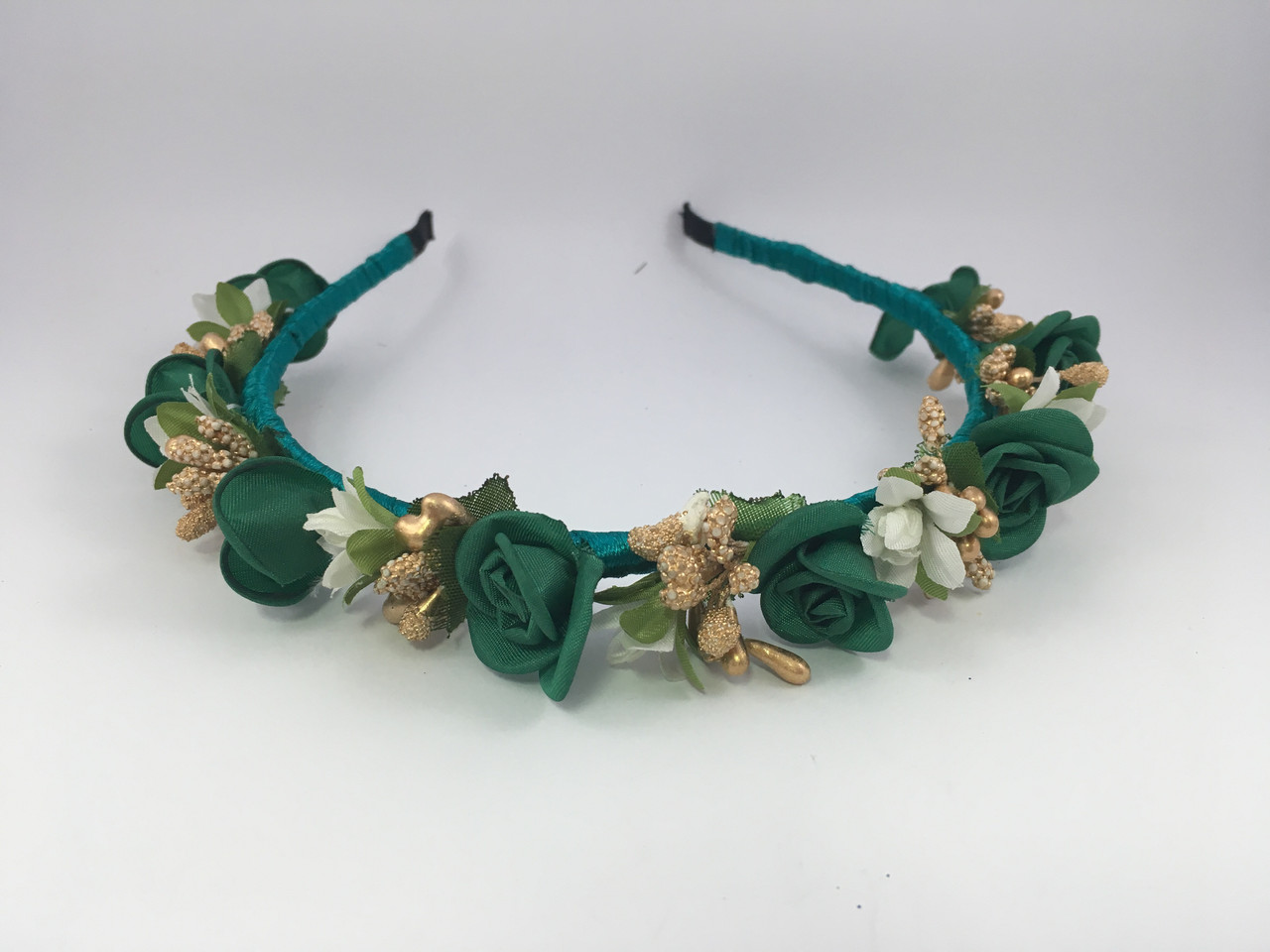 Віночок на голову з зеленими квітами, фото 1