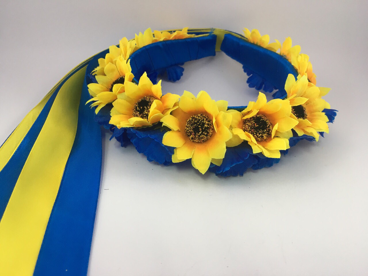 Український віночок з жовто-блакитними квітами соняшнику та волошок зі стрічками - фото 9 - id-p47188295