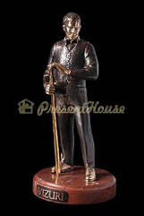 Статуетка бронзова Більярдист