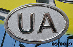 Автонаклейка UA (срібло)