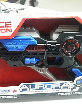 Дитячий пістолет з присосками світиться