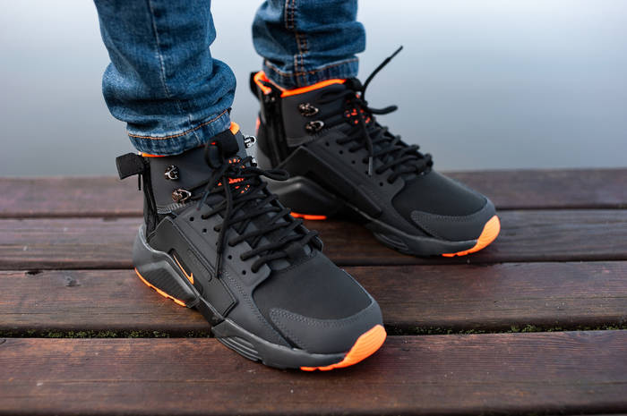 Nike huarache x top acronym city mid leather