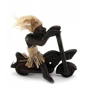 Статуетка Папуас "Байкер" дерево (17х14х9 см) ( 29914)