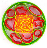 Набір форм для печива з пластику (13 форм + коробочка для зберігання) (ЧП КВВ)