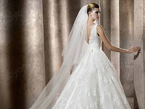 Фата довга 2-ярусна на гребені