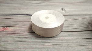 Атласна стрічка 2,5 см біла