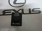 Кнопка Trunk (opener/cancel) Lexus GS300, фото 3