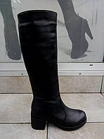 Женские зимние сапоги на толстом каблуке черная кожа