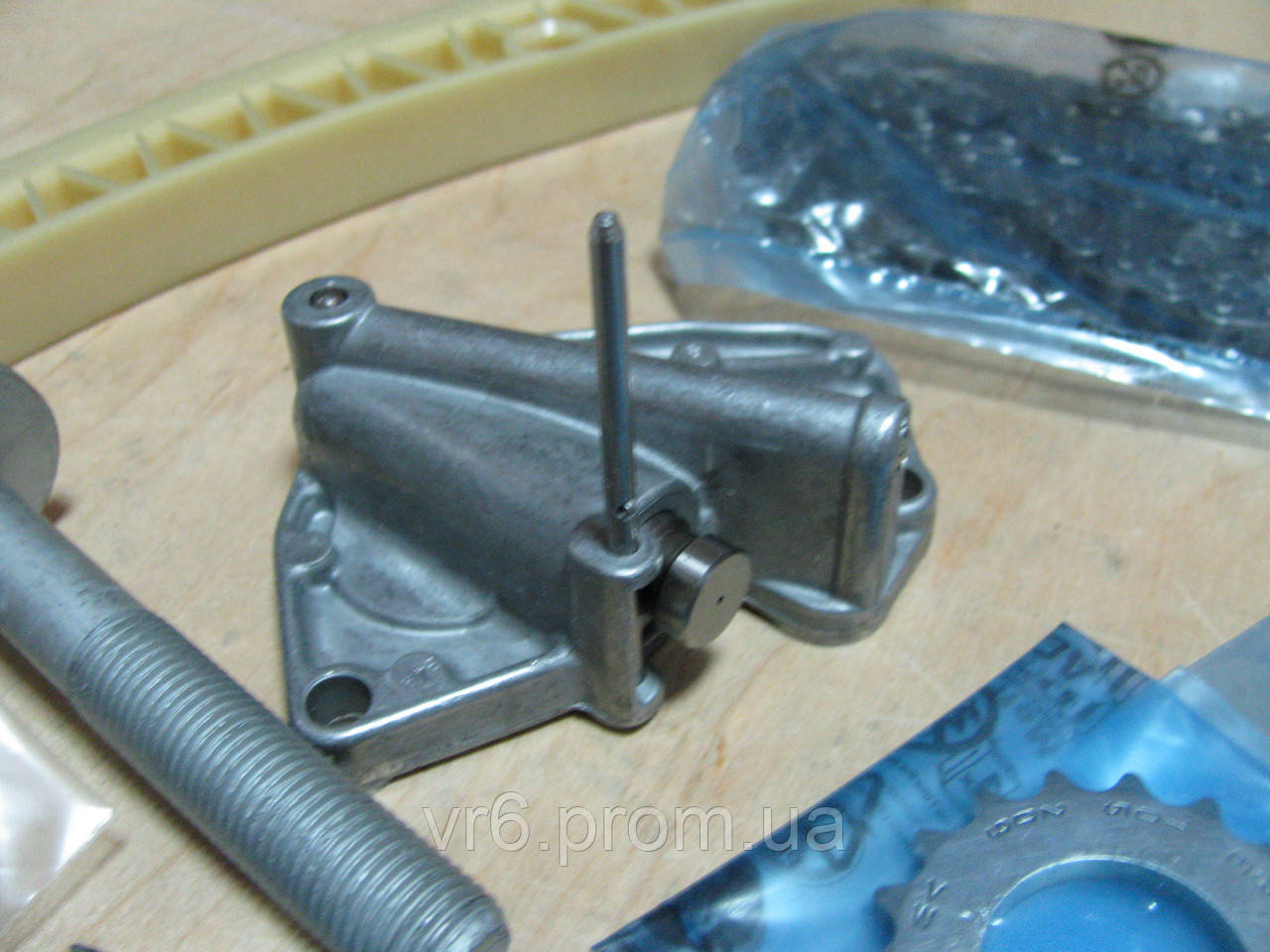 Купить Ремкомплект привода ГРМ цепной Seat Cordoba, Ibiza 03E198229A ...