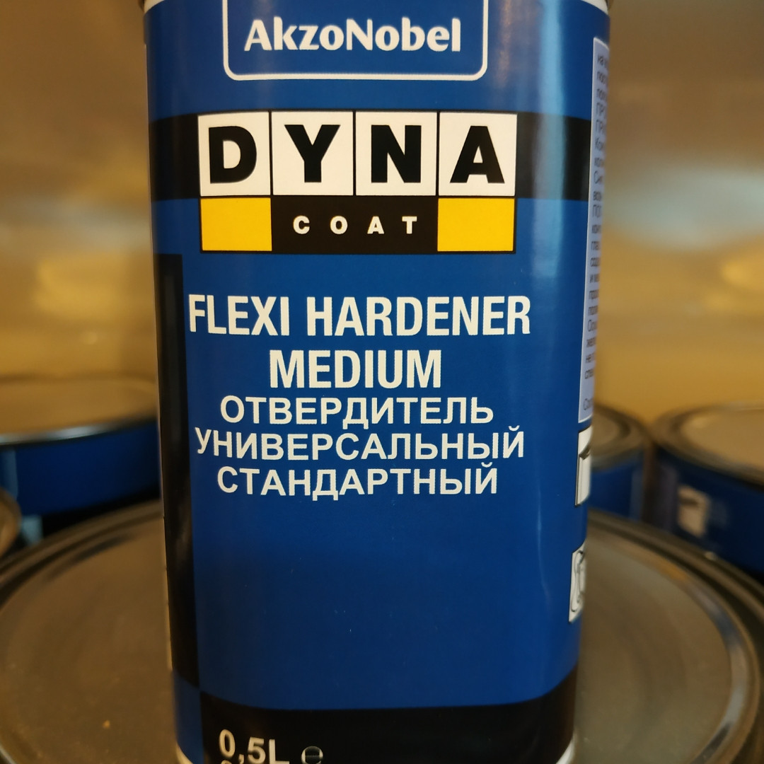 Затверджувач для лаку Dynacoat Flexi Hardener Medium 0,5 л
