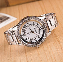 Жіночі годинники на металевому ремінці срібло